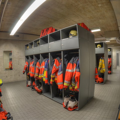 4. Garderobe. Vergrösserte Ansicht