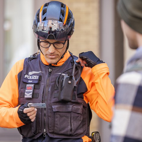 Bike_Police_Stadtpolizei_Winterthur_Kontrolle.jpg. Vergrösserte Ansicht