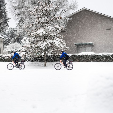 Bike-Police im Winter. Vergrösserte Ansicht