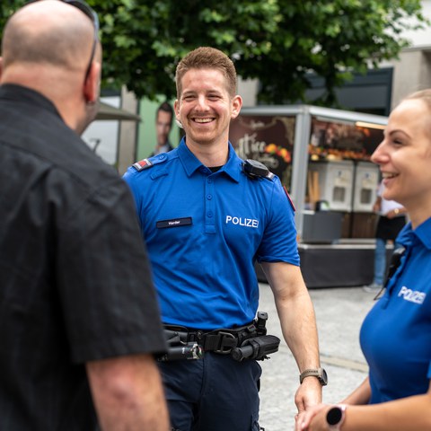 Community Policing in der Altstadt. Vergrösserte Ansicht