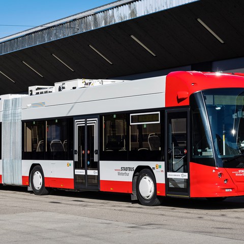 Gelenktrolleybus HESS. Vergrösserte Ansicht