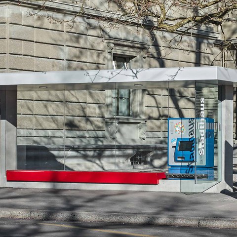 Wartehalle 01. Vergrösserte Ansicht