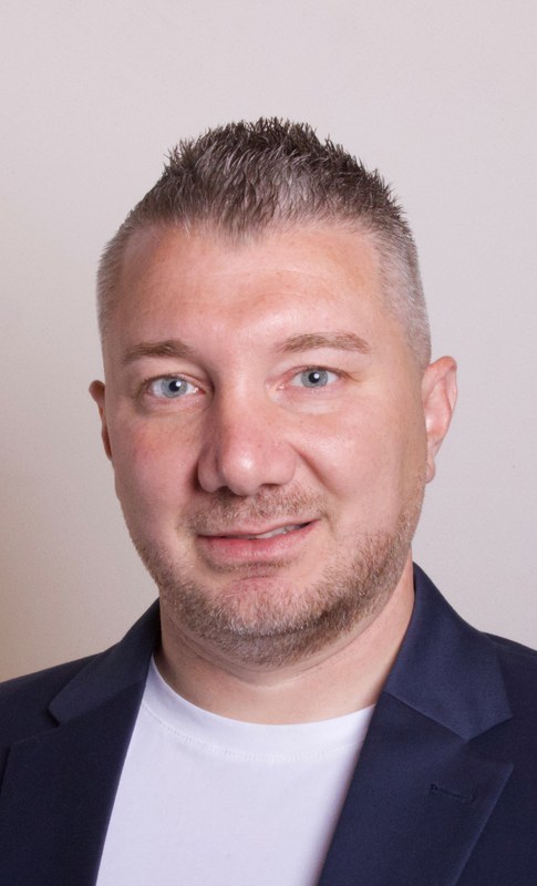 Jonel Trifu, Dr. med., Assistenzarzt