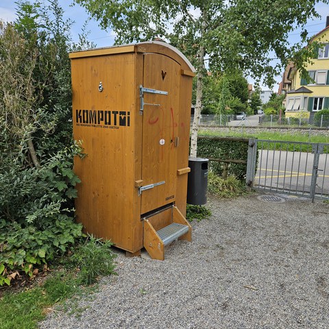 Kompotoi Juchpark1.jpg. Vergrösserte Ansicht