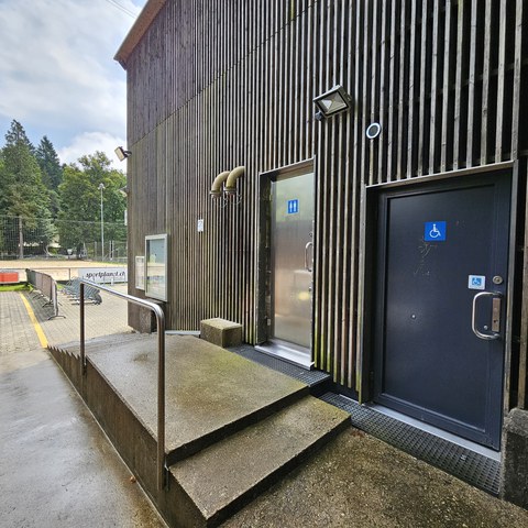 Reitplatz 1.jpg. Vergrösserte Ansicht