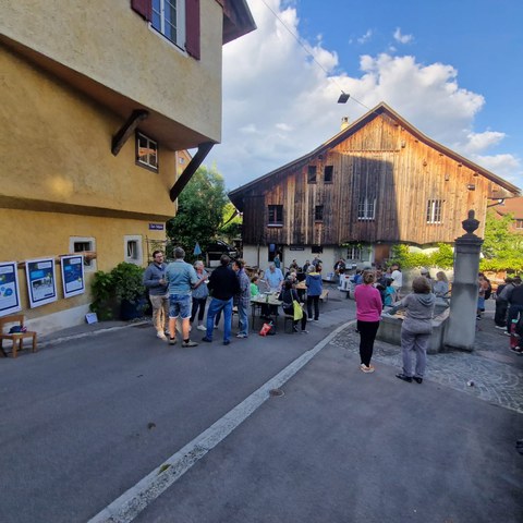 Tag der Nachbarschaft Obere Hohlgasse.jpeg. Vergrösserte Ansicht