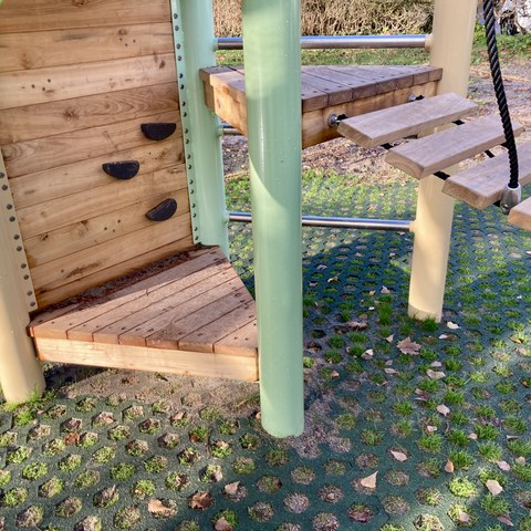 Spielplatz_Churfirsten_totalsaniert_Jan2025_3.jpeg. Vergrösserte Ansicht