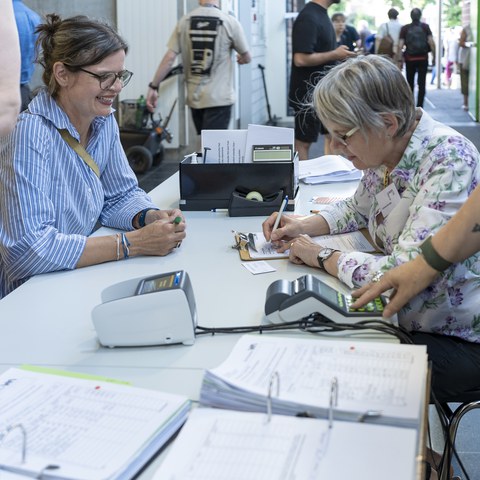 UNJURIERTE 2022. Vergrösserte Ansicht